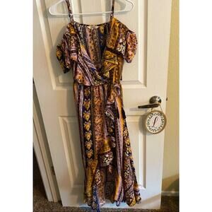 NWT Hint of Blush Asymmetrical Wrap Maxi Dress Women's Size Small Plunging Neck